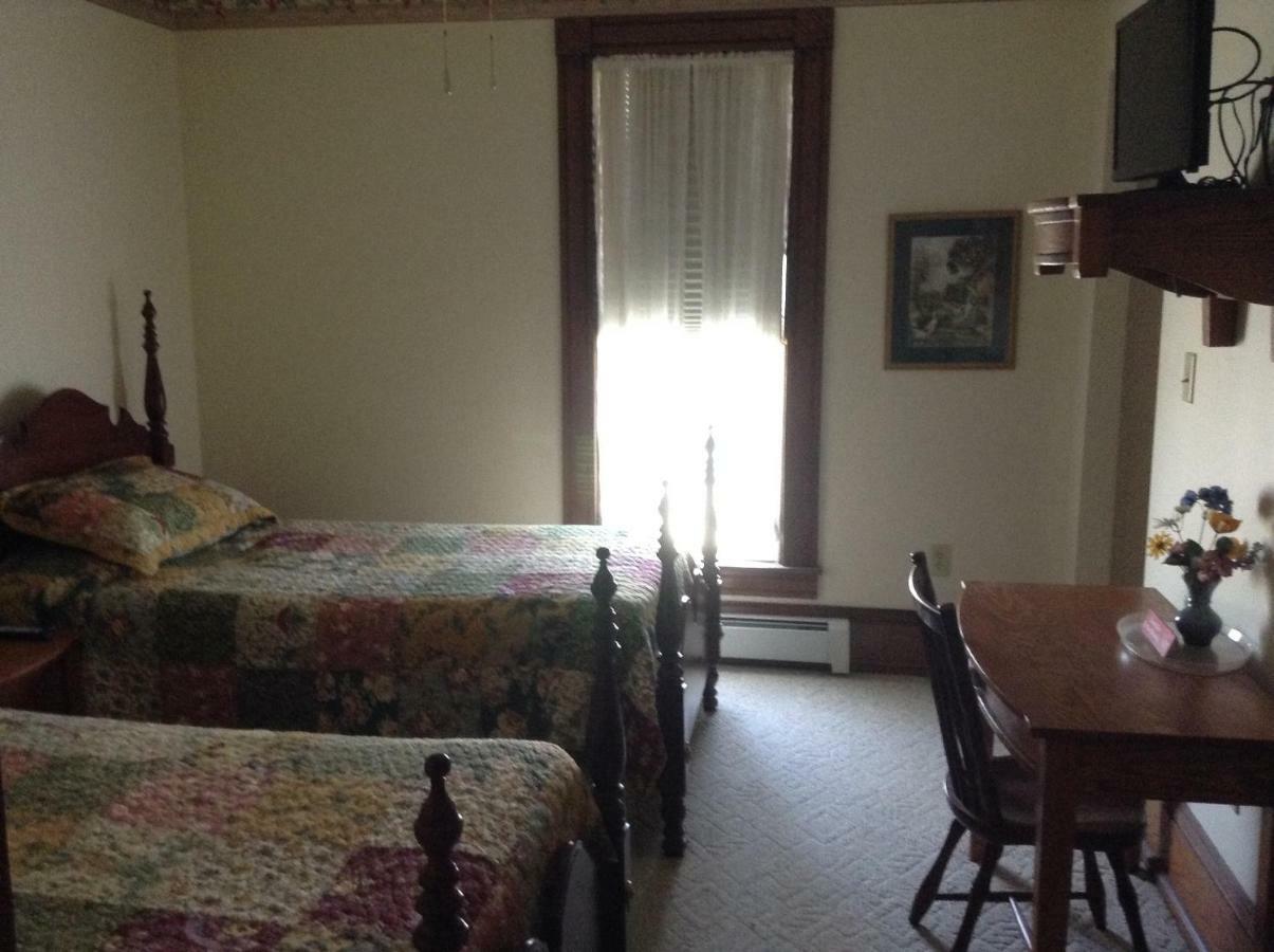 Ottaway Inn Llc Corry 外观 照片